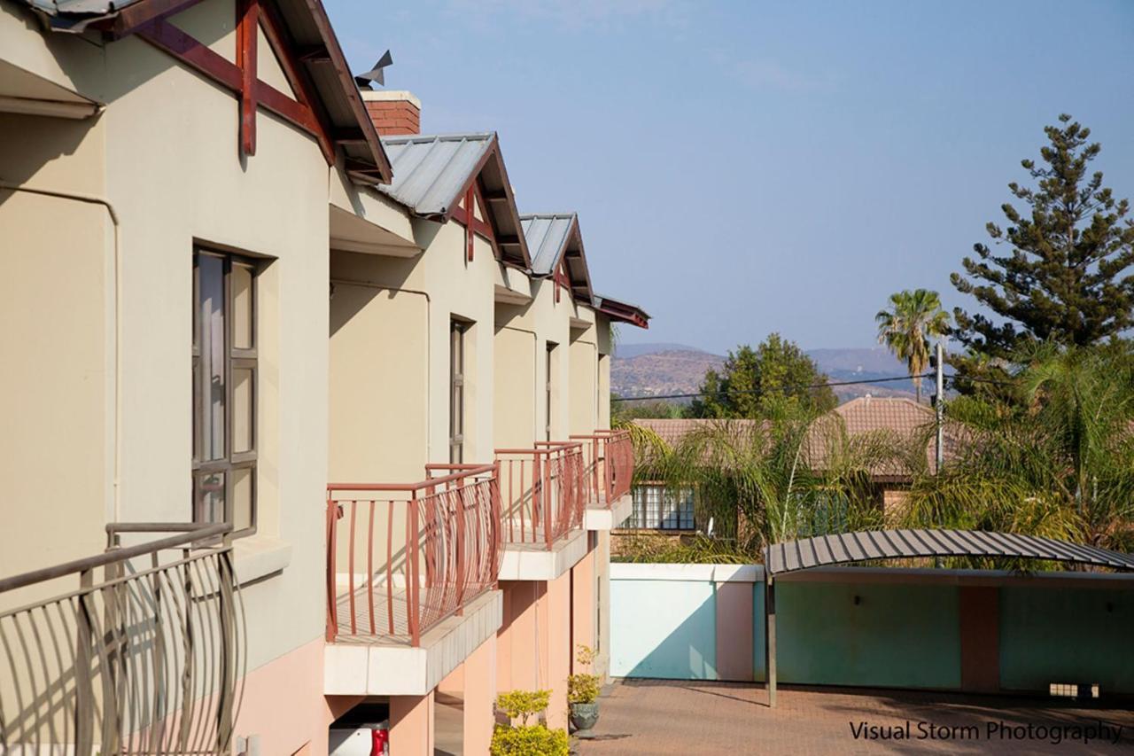 Palm Valley Inn And Day Spa Hartbeespoort Extérieur photo