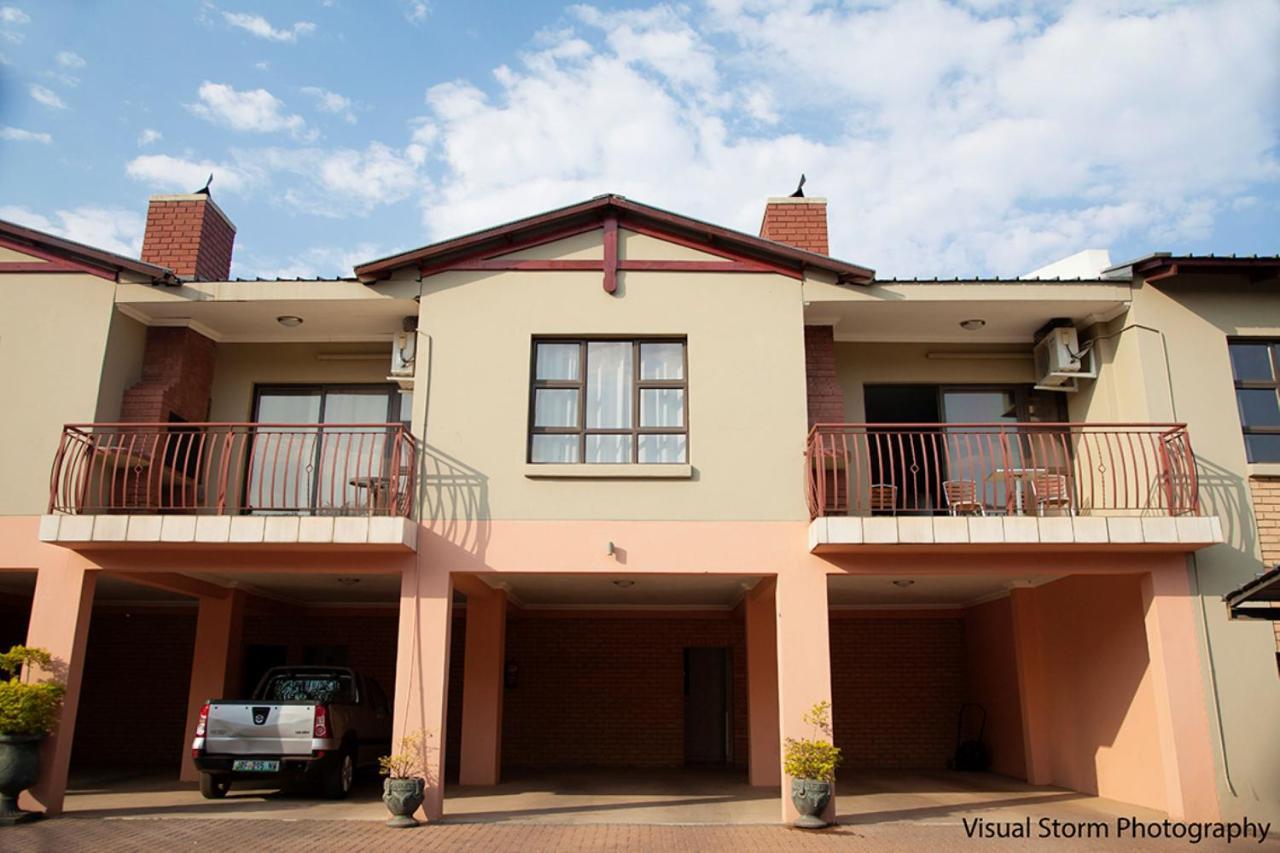 Palm Valley Inn And Day Spa Hartbeespoort Extérieur photo